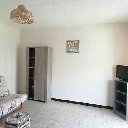 Le Triolet Apartment